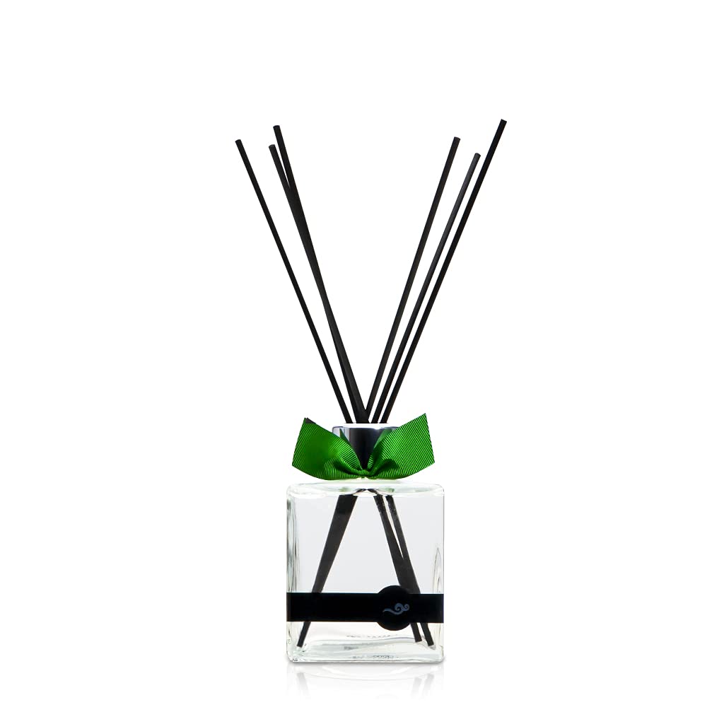 Fraser Fir Reed Oil Diffuser 8.45 FL OZ (250ml) Contain Essential Oils. Christmas Scent Handcrafted