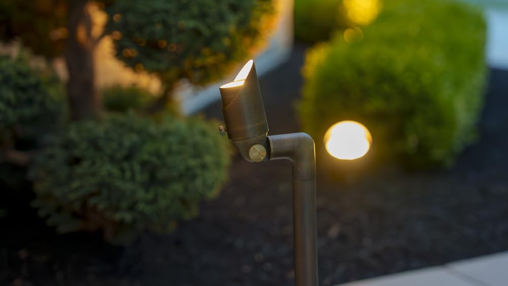 Innovator 12V Cast Brass Adjustable Path Light (Bronze)