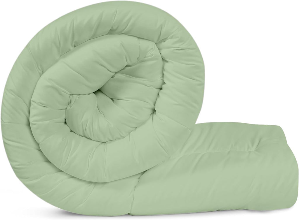 Comforter Duvet Insert, Quilted Comforter with Corner Tabs, Box Stitched Down Alternative Comforters (Sage Green, 220