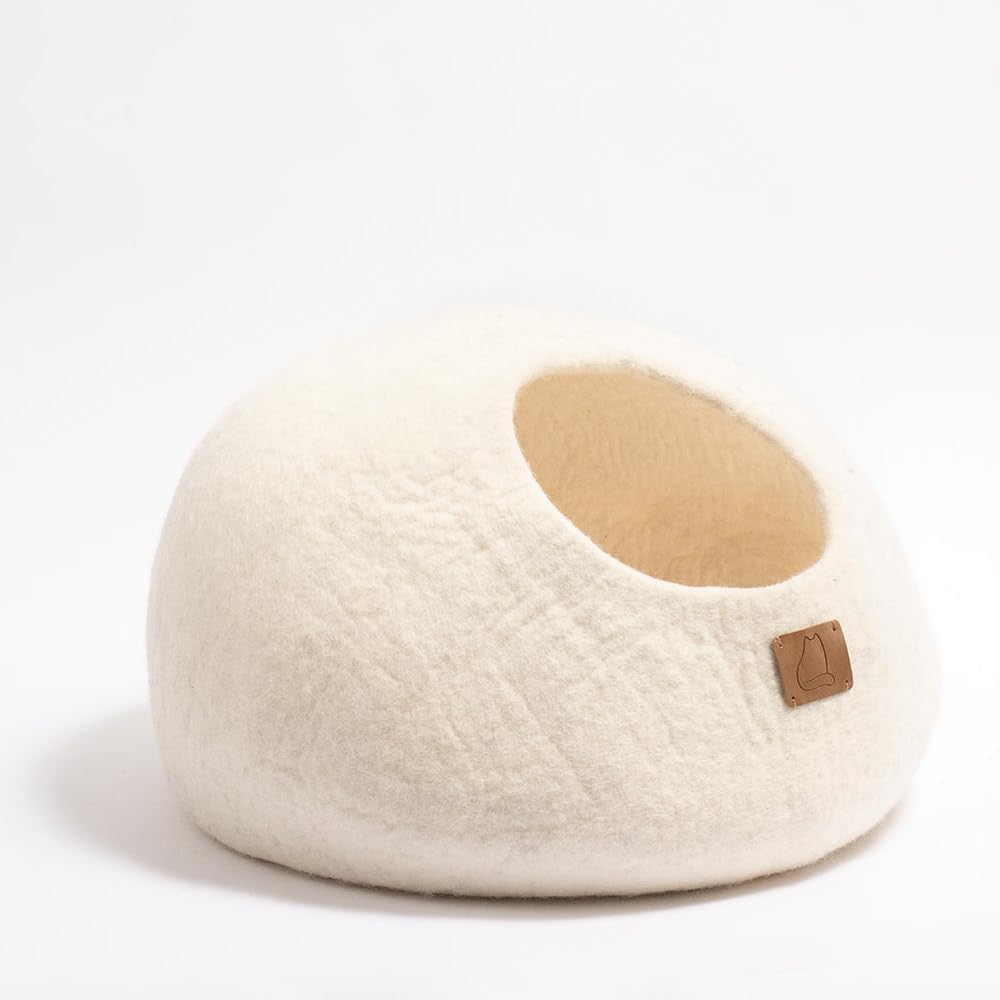 Handcrafted Wool Cat Cave Bed - Perfect Hideaway for Your Feline Friend - Quiet/Warm for Sleeping & Relaxing - Love