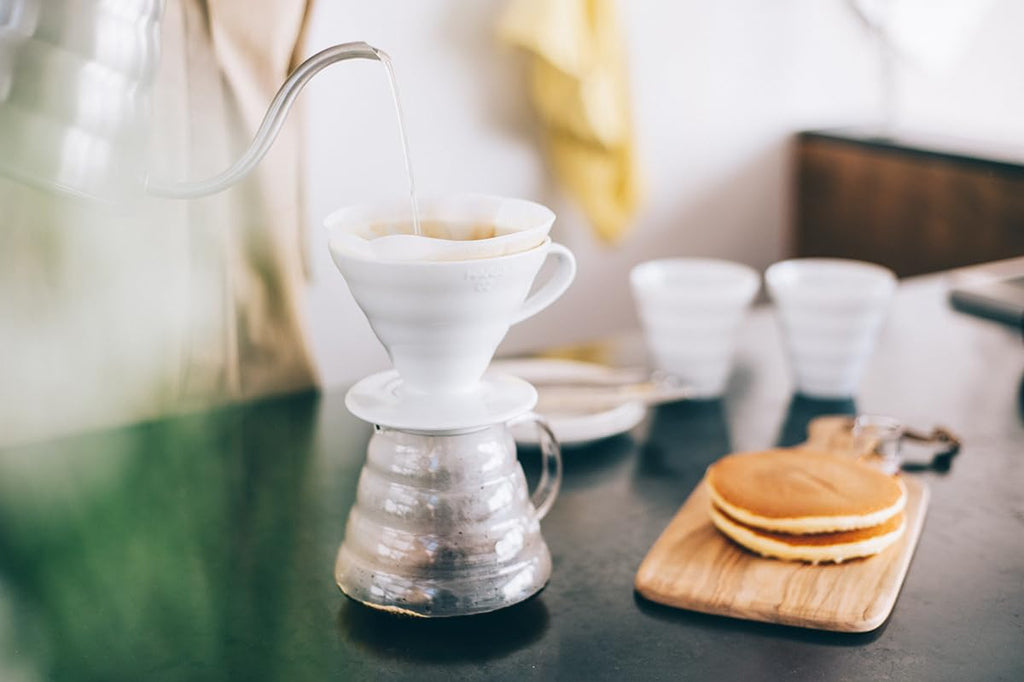 V60 Coffee Pour Over Kit Bundle Set - Comes with Ceramic Dripper, Range Server Glass Pot, Measuring Spoon, and 100