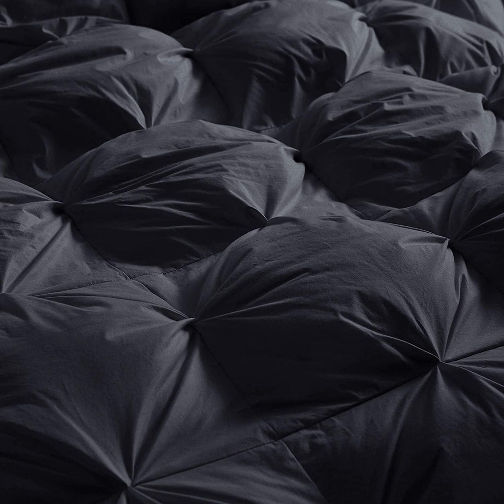 Luxurious All-Season Goose Down Feather Fiber Comforter Queen Duvet Insert, Exquisite Black Pinch Pl