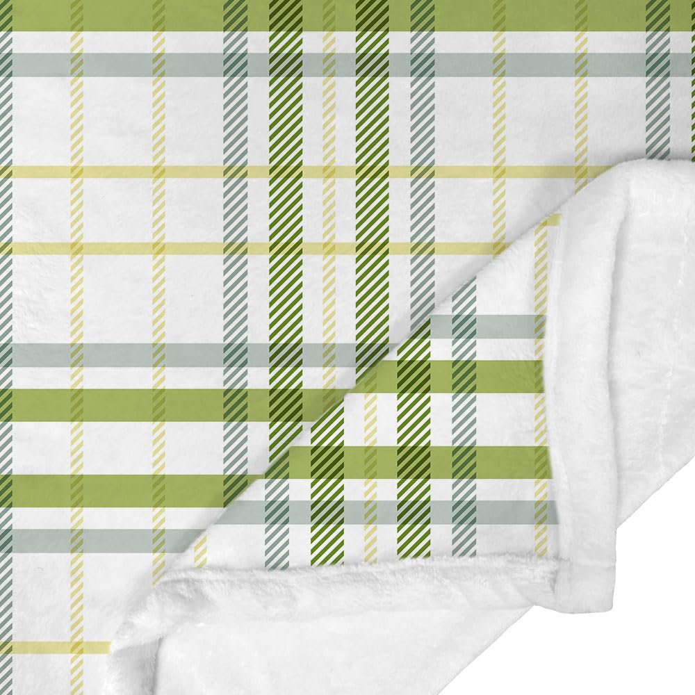 Buffalo Plaid Check Throw Blanket, Plaid Pattern Pastel Light St Patrick Theme Green Checkered Gingham Cozy Bed Couch