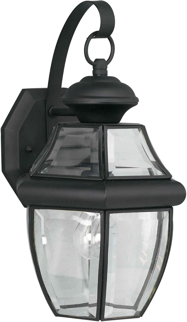 Traditional Outdoor Wall Lantern with Clear Beveled Glass - Black