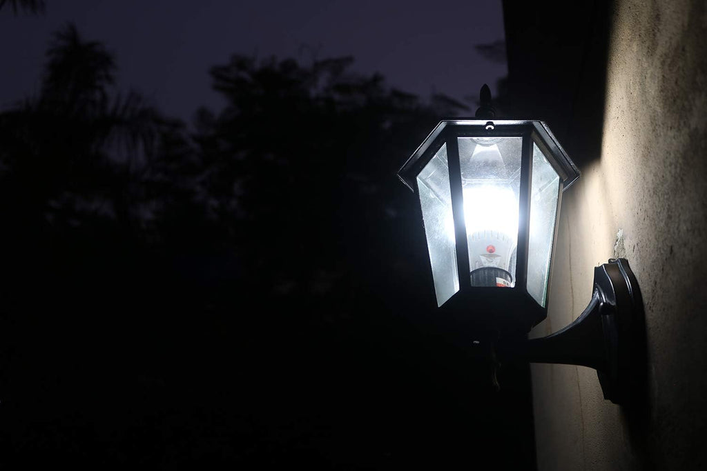 Dusk to Dawn Light Bulbs, Outdoor Sensor LED Bulb with Adjustable Photocell Light Sensor, A19 Automatic Lighting, E26