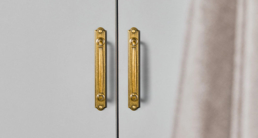 Drawer Pulls Antique Brass Cabinet Pulls with Backplate 5.04" c-c Zinc Alloy Kitchen Cabinet Hardware - 2 Pack