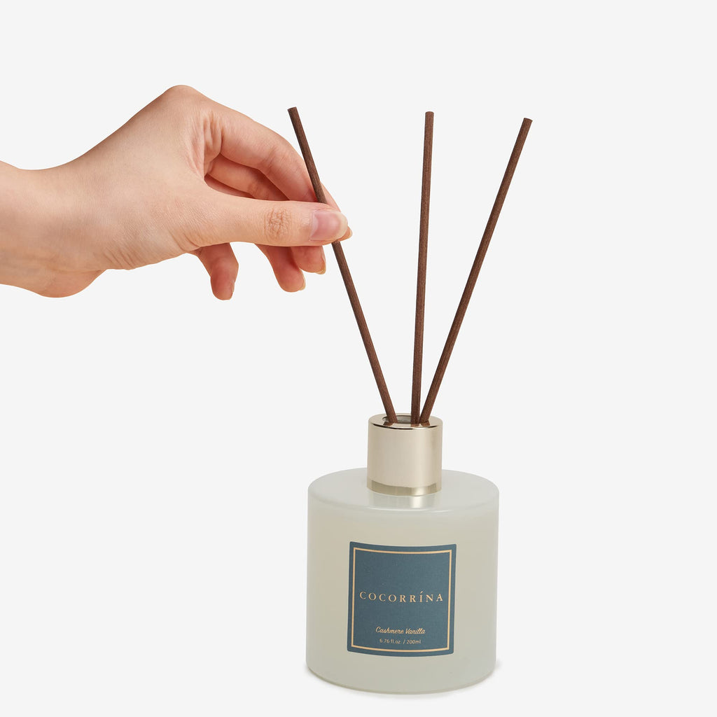 Premium Reed Diffuser Set with Preserved Baby's Breath & Cotton Stick Cashmere Vanilla 2 Packs, 6.7oz Scent Fragrance