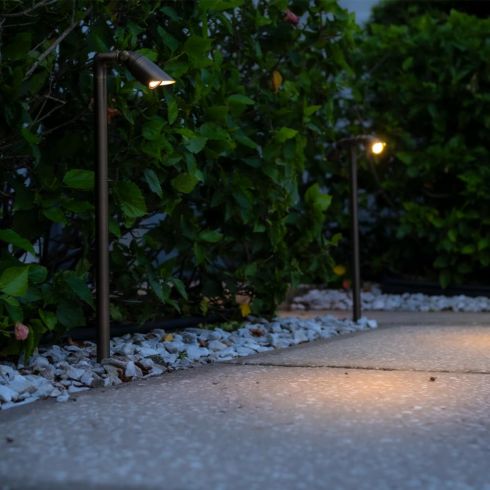 Innovator 12V Cast Brass Adjustable Path Light (Bronze)