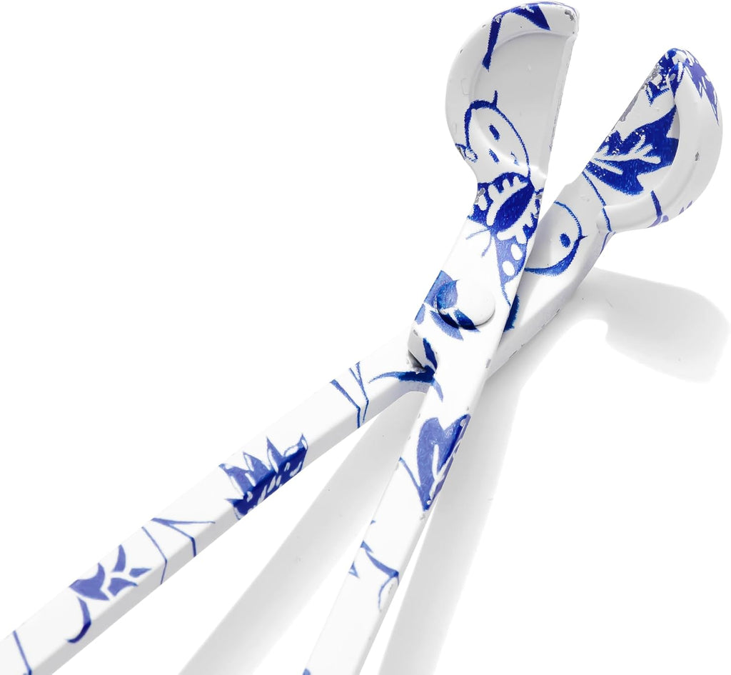 Wick Trimmer with Ornate Blue and White Nature Pattern