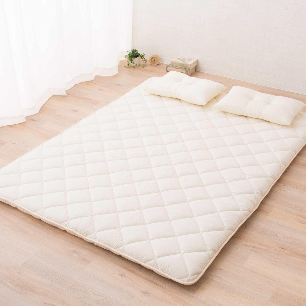 Japanese Futon Mattress Set (Mattress, Comforter & Pillow) with Covers (White) Made in Japan, Cotton