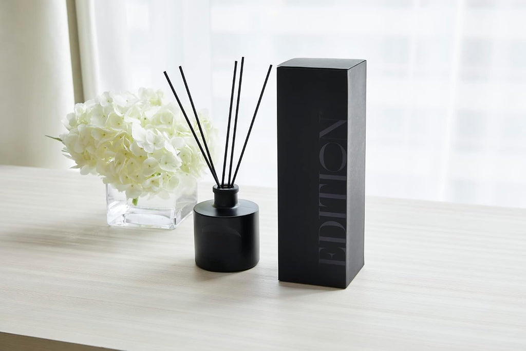 Reed Diffuser Set - Notes of Black Tea, Sicilian Bergamot, and Cedarwood - Set of 2