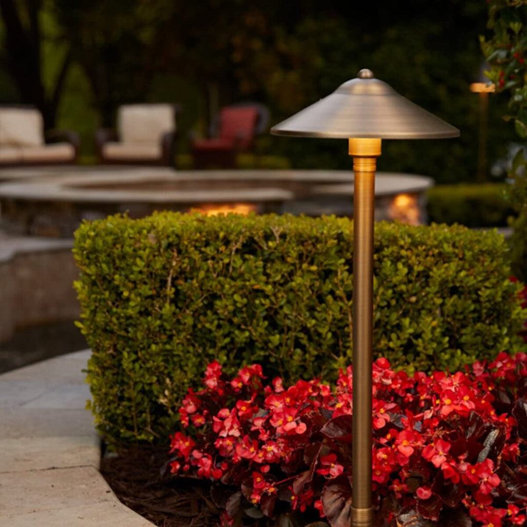 Max Spread 12V Solid Brass Path Light (25" Tall, 9" Shade), Bronze