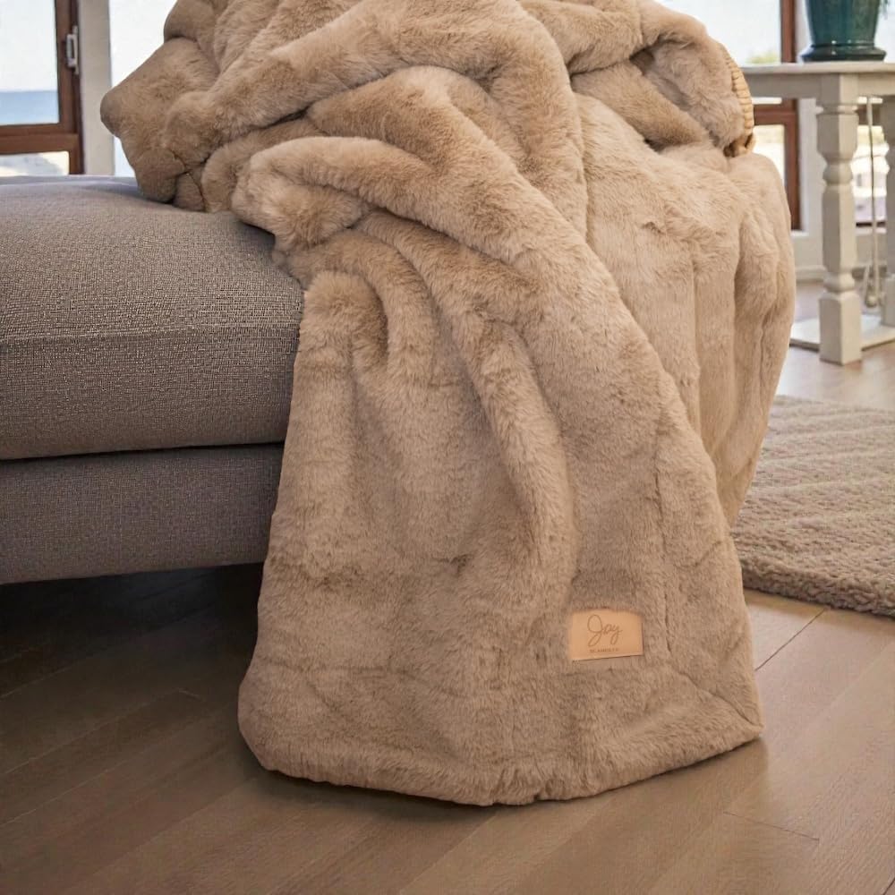 Luxury Faux Fur Throw Blanket - Premium Double-Sided Plush Throw for Couch & Bed - Shed-Free, Machine Washable