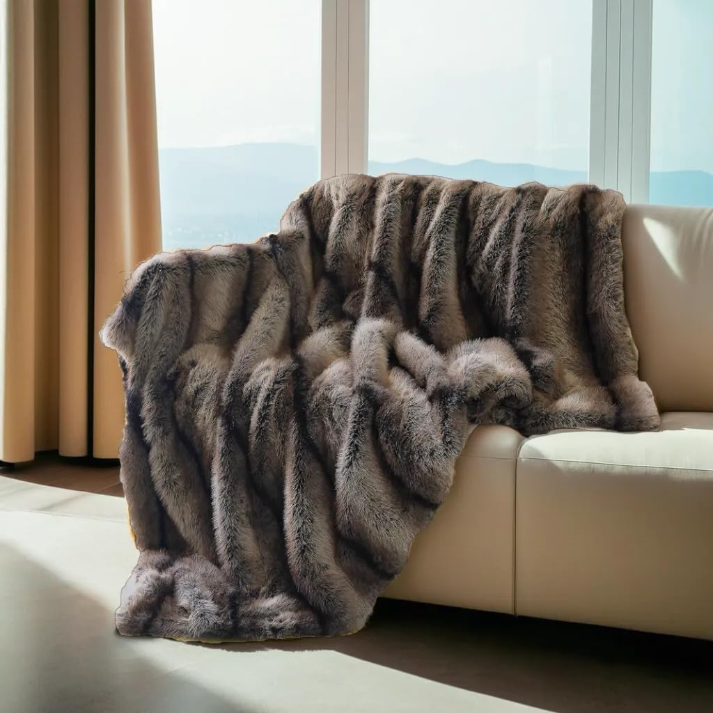 Faux Mink Fur Blanket Luxury Fur Throw Blanket Sofa Fluffy Blanket Super Warm Elegant Cozy Fuzzy Throw Blankets for