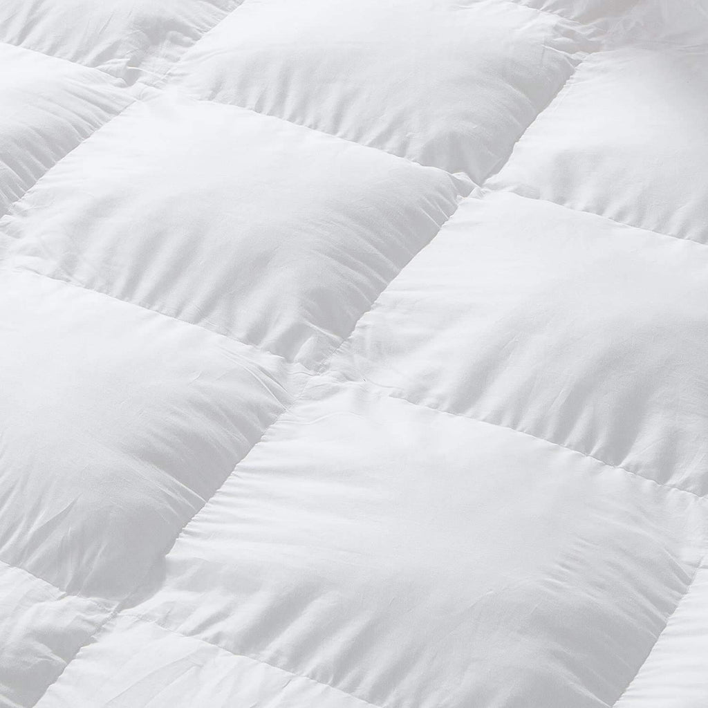 Super Luxurious Goose Down Alternative Comforter, 600 Thread Count 100% Egyptian Cotton Cover, Hard-to-FIND 70 oz