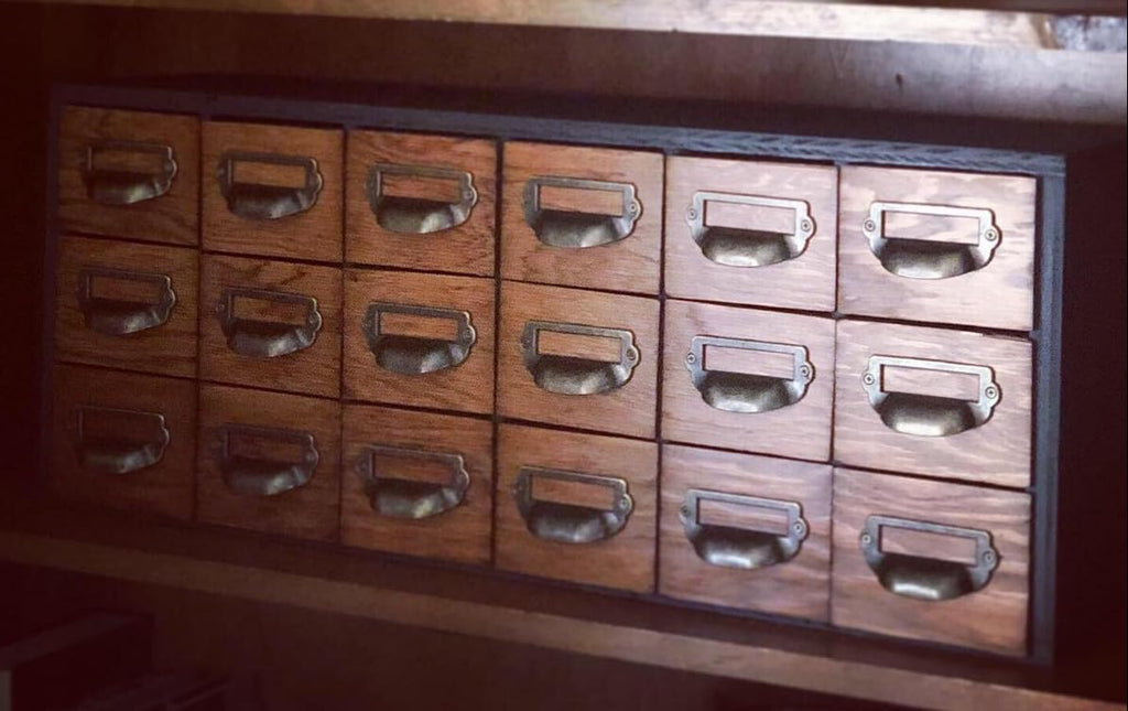 Apothecary Card Catalog Drawer Pulls with Label Holder 16-Pack