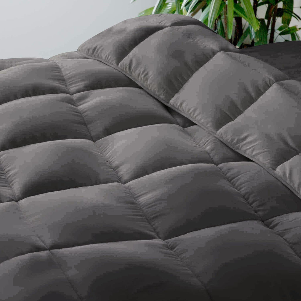 Full/Queen Size 1000 Thread Count | 550 GSM Fiber Fill | Solid Dark Grey Down Alternative 3 Piece Box Design