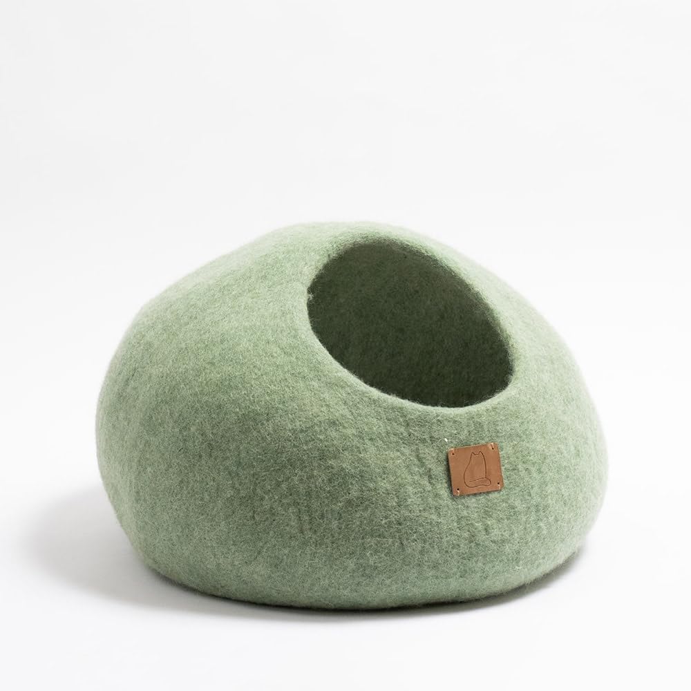 Handcrafted Wool Cat Cave Bed - Perfect Hideaway for Your Feline Friend - Quiet/Warm for Sleeping & Relaxing - Love