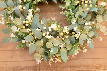 Year-Round Farmhouse Faux Wreath (24") - Realistic Eucalyptus, Boxwood & Berries
