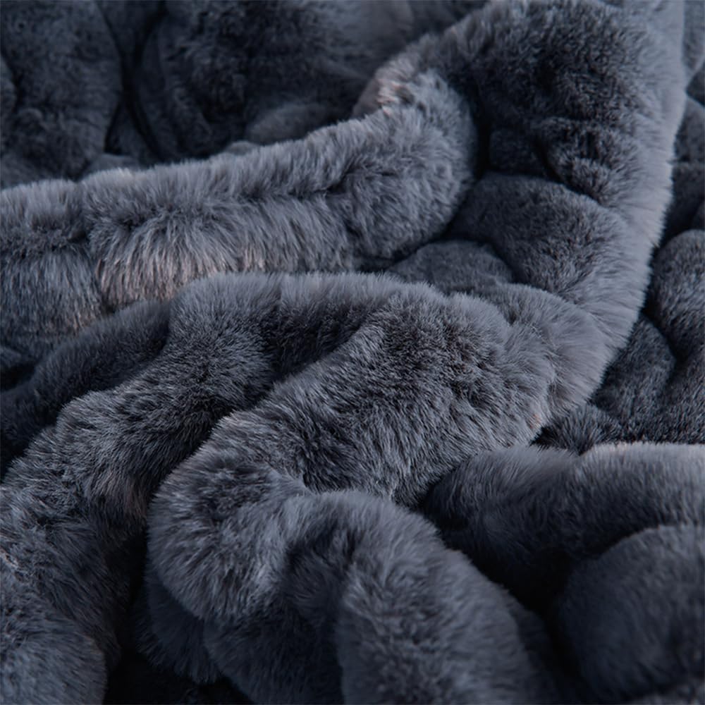 Premium Reversible Luxury Faux Fur Throw for Couch, Sofa, Or Bed,Faux Mink Blanket Heavy, 2 Ply- Plush Cozy Soft