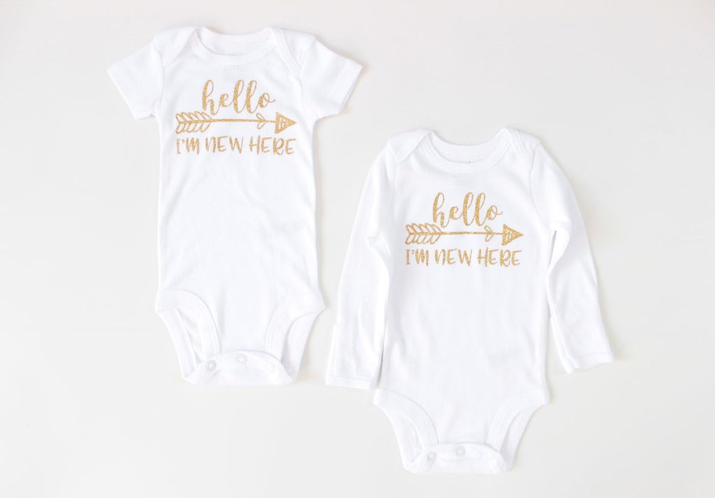 OoSweetCharlotteoO Newborn Baby Girl Coming Home Outfit Hello I am New here Bodysuits 3pcs (Newborn) (Newborn, Peach