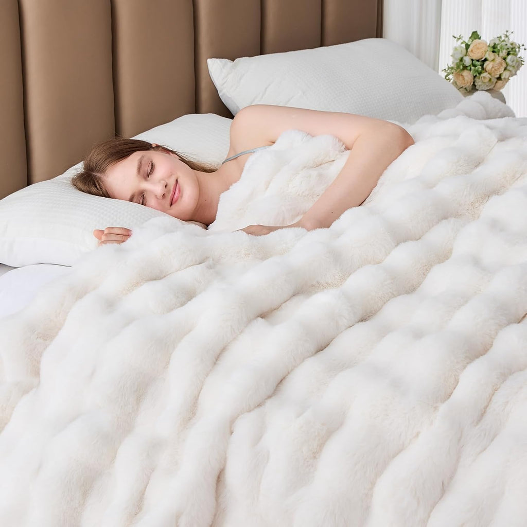 Faux Fur King Blanket for Couch, 1000 GSM Cozy Fuzzy Fluffy Soft Plush Thick Bubble Sherpa Blanket for Sofa Bedroom