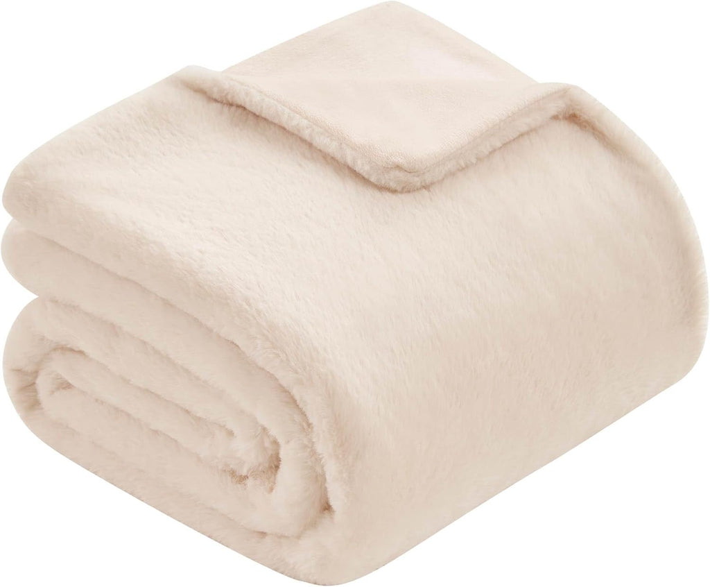 Solid Faux Fur 50"X70" Throw Blanket, Sea Salt Plush Faux Fur Blanket for Sofa or Bed