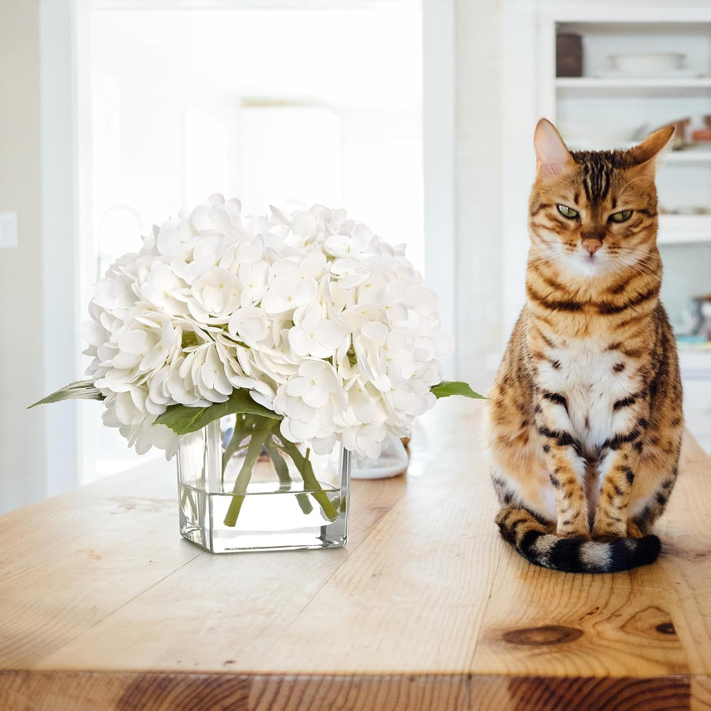 Luxury PU Fake Flowers in Vase with Faux Water, White Real Touch Hydrangea Artificial Flowers with Glass Vase Home
