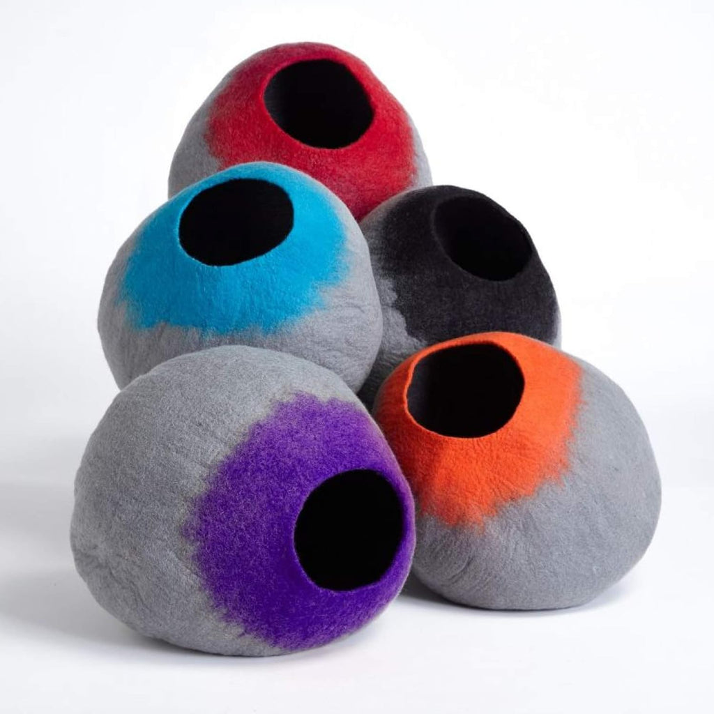 Premium Wool Cat Cave Bed (Large) | with 100% Natural Merino Wool | Eco Friendly Felt Cat Cave for Cats and Kittens