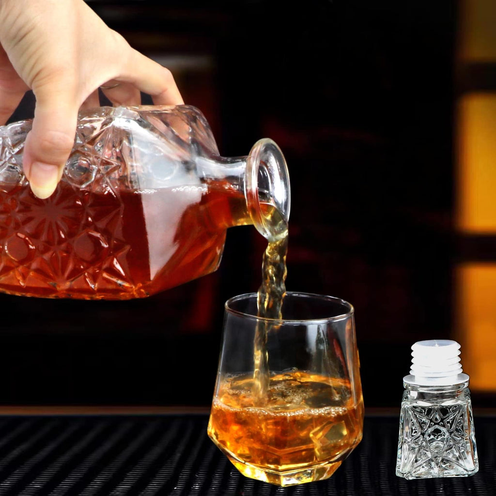Glasses Decanter,26 oz Diamond Pattern Wine Bottle with Lid,Delicate Decanter Set-for Tequila, Brandy, Scotch - Set of 3