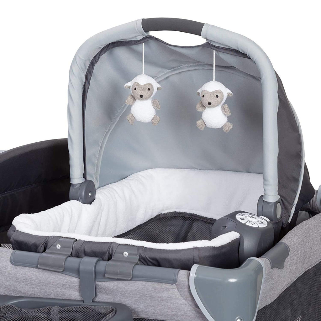 Retreat Nursery Center Playard, Bassinet & Storage, Robin