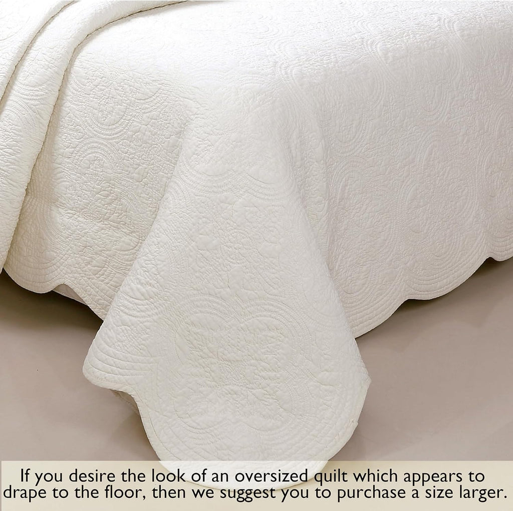100% Cotton Medallion Off White Matelasse Embossed Bedding Quilt Set, Reversible Lightweight Bedspread, Coverlet for All Season (Blantyre - Ivory, Queen - 3 piece)