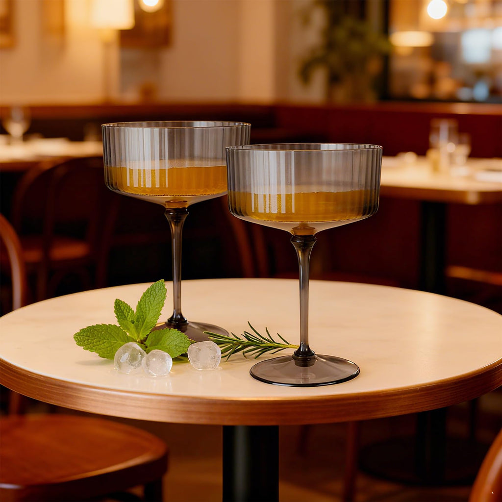 20 Pcs Plastic Martini Glasses 10 Oz Clear Black