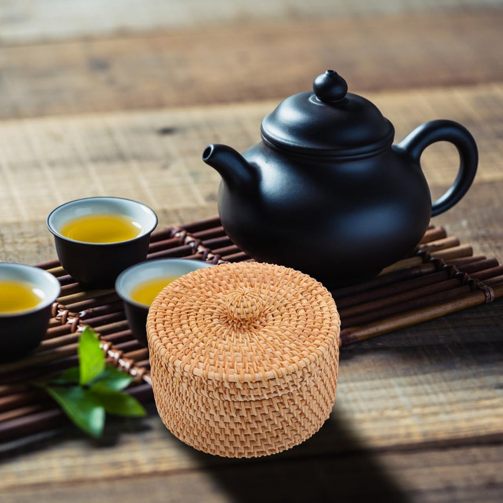 Small Rattan Basket with Lid Round Woven Desktop Storage Box for Makeup Jewelry and Sundries Compact Organizer