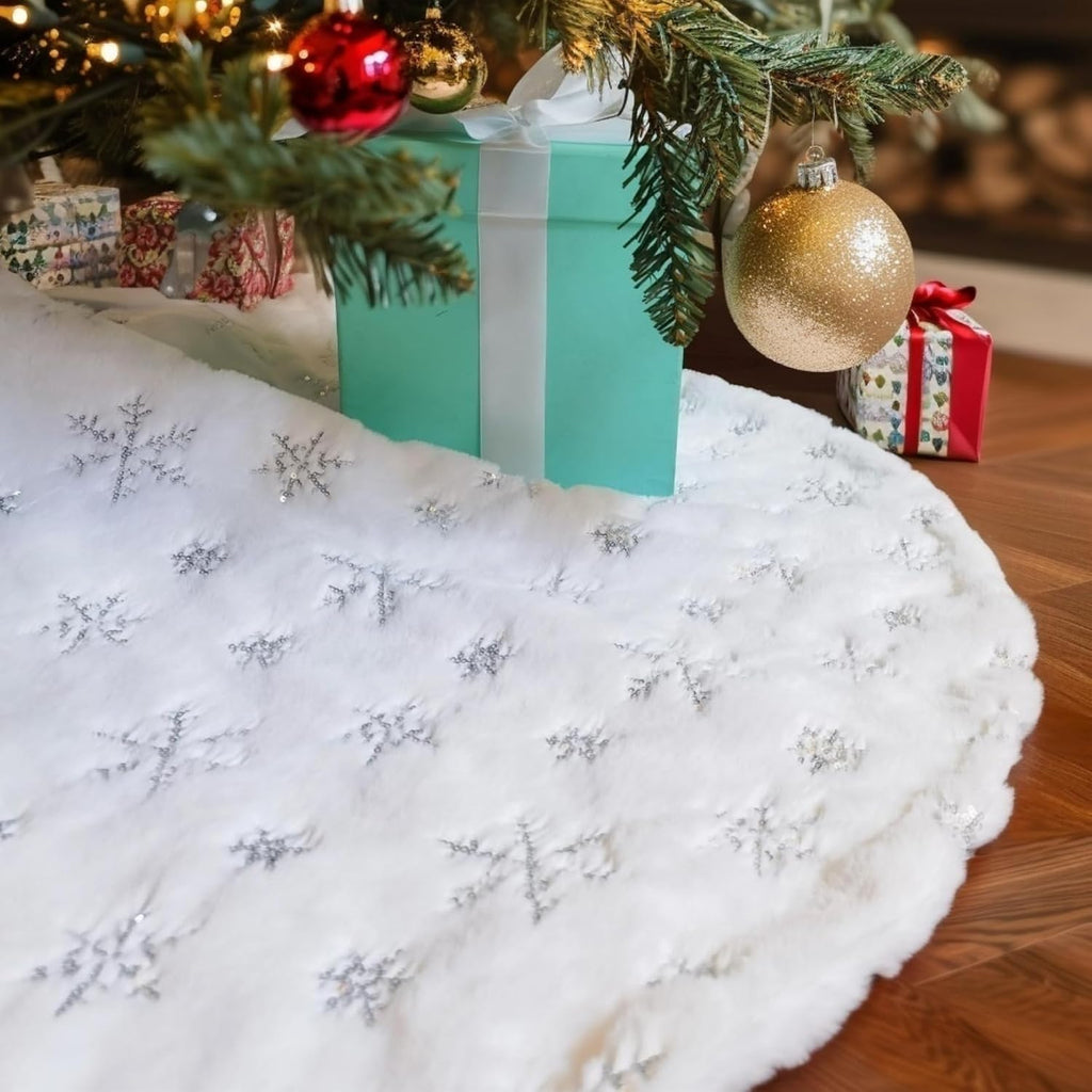 48 Inch Large Christmas Tree Skirt White Tree Skirt Xmas Faux Fur Tree Skirts Christmas Decorations for Holiday Tree
