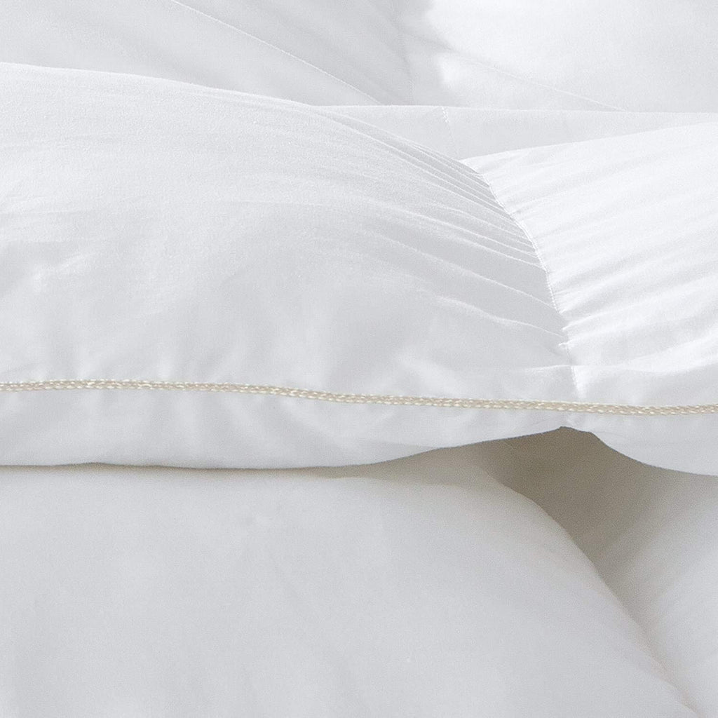 Super Luxurious Goose Down Alternative Comforter, 600 Thread Count 100% Egyptian Cotton Cover, Hard-to-FIND 70 oz