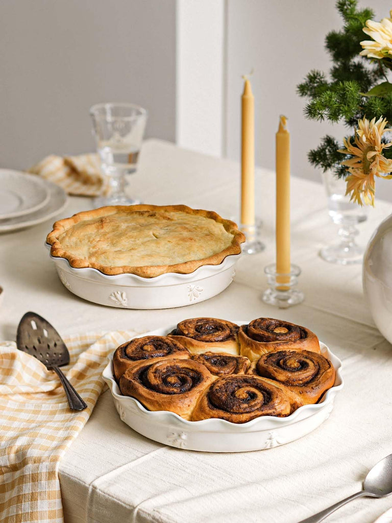 Pie Pans for Baking 10.6 Inch, Ceramic Deep and Fluted Pie Plate Dish with Ruffled Edge for Apple Pie, Oven Safe