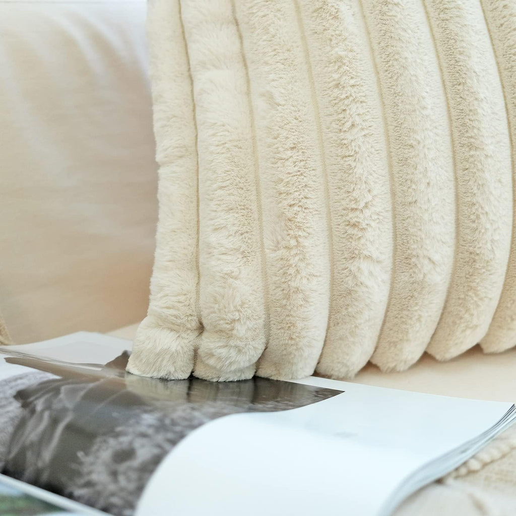 Pack of 2 Faux Fur Plush Decorative Throw Pillow Covers, 20 x 20-Inch)