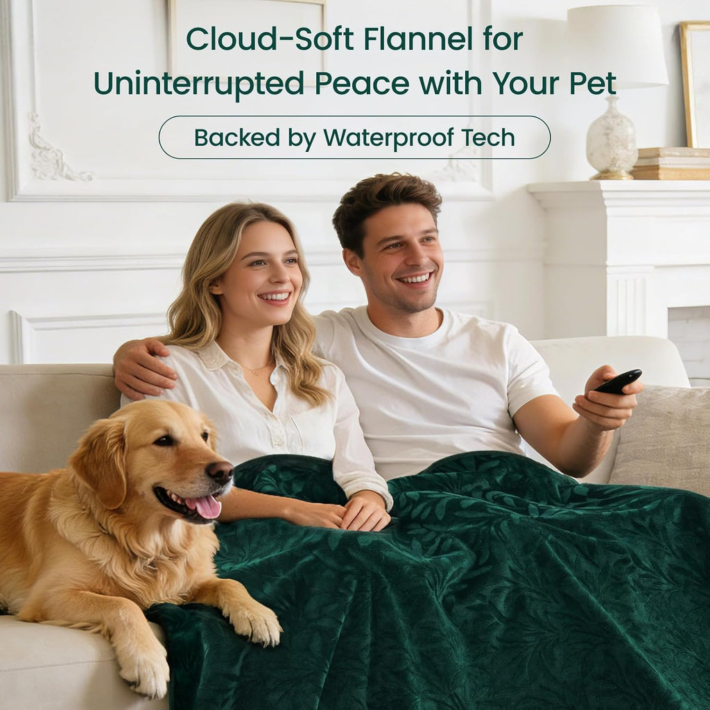 Waterproof Blanket for Couch: Soft Flannel Waterproof Dog Blanket with a Storage Bag, Stain & Leak Proof Pet Blanket