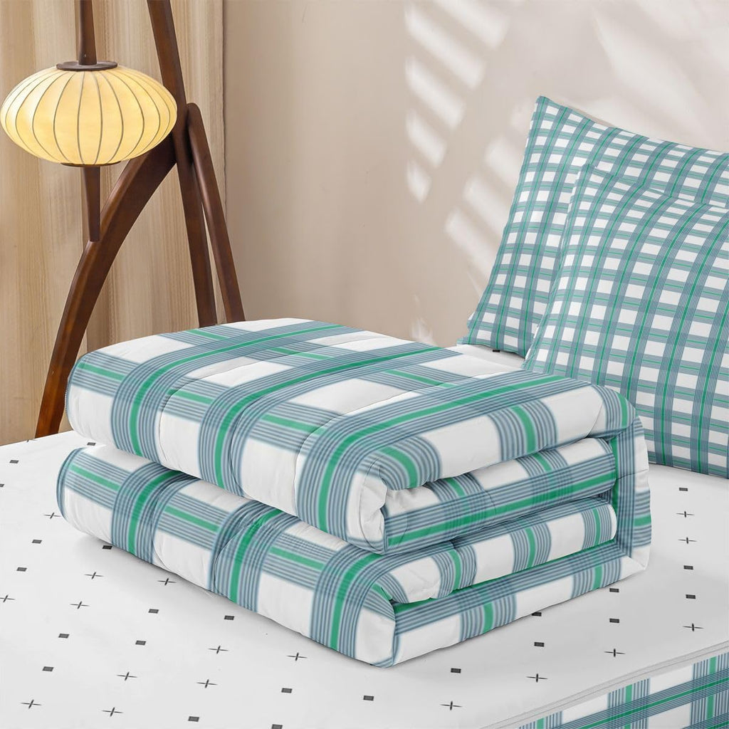 White Classic Checkered Zipper Comforter Set