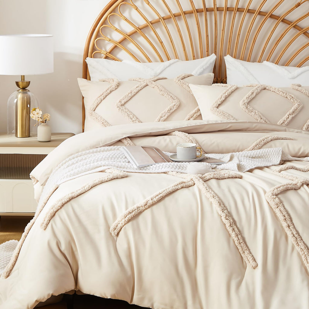 3-Piece King Size Comforter Set - Beige Bohemian Tufted Lightweight Jacquard Bedding with 2 Pillow Shams for All