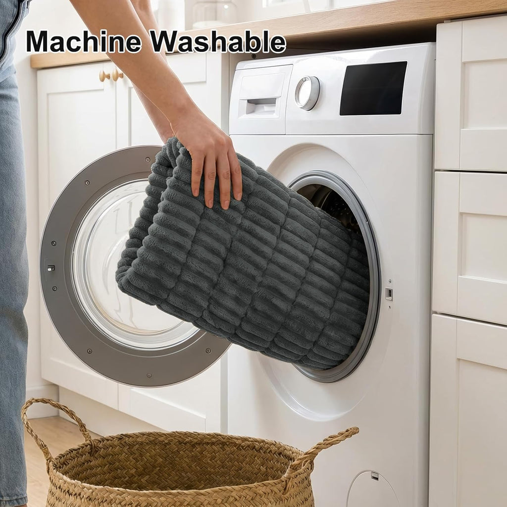 Couch Cover for Dogs, Non Slip Washable Sofa Protector for Pets