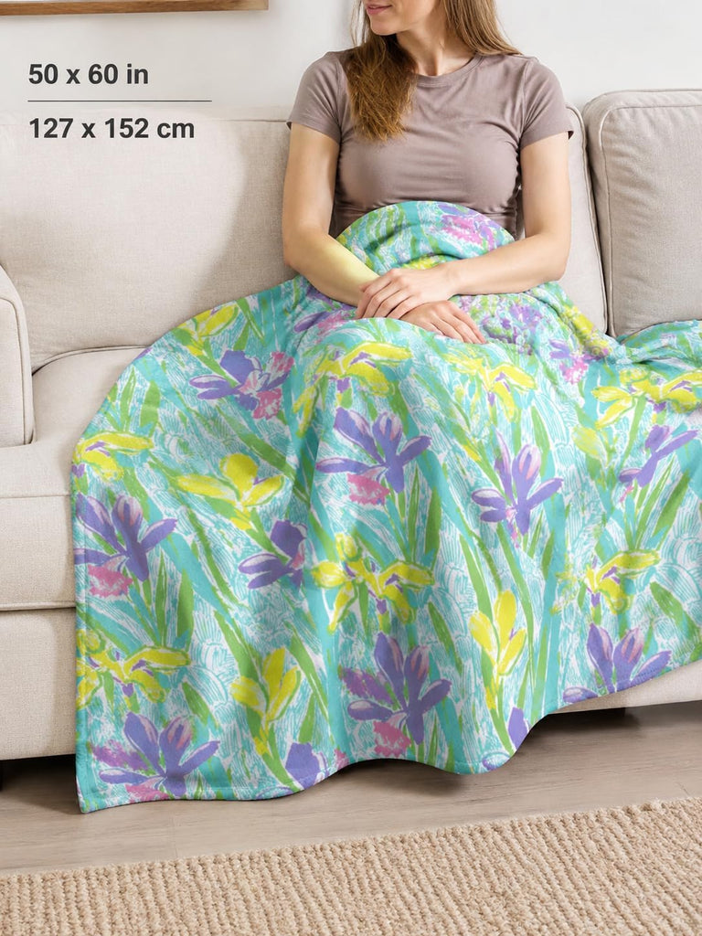 Botanical Floral Leaf Decorative Warm Fleece Throw Blanket, Autumn Bedroom Decor