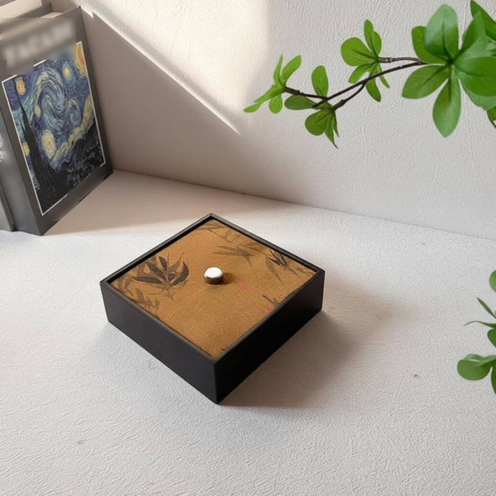 Storage Container Bamboo Leaf Storage Box Decorative Lidded Gift Box Wood Material Refined Look suitable for shelves