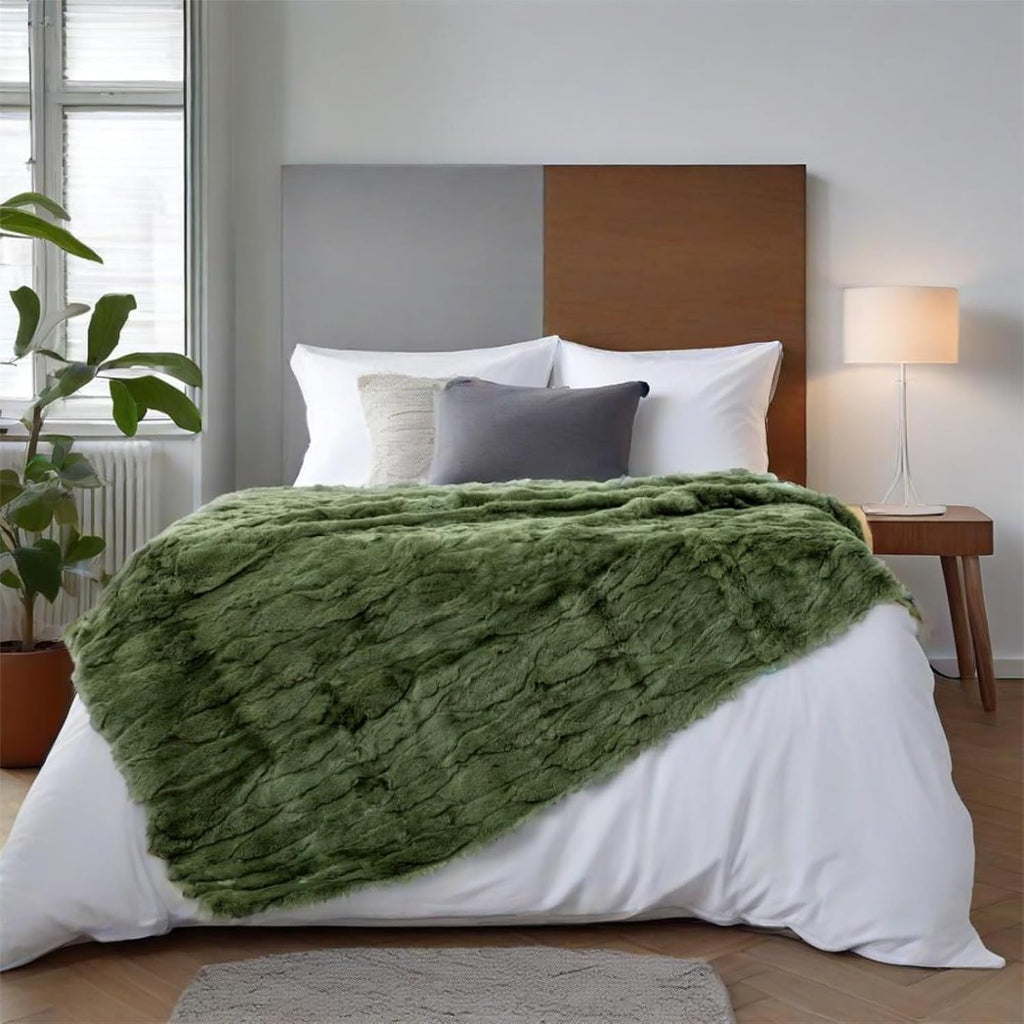Rex Rabbit Fur Throw Blanket for Couch Bed, Olive Green, 55x78.7in | Luxury Rex Rabbit Skin Hide Large Blanket for