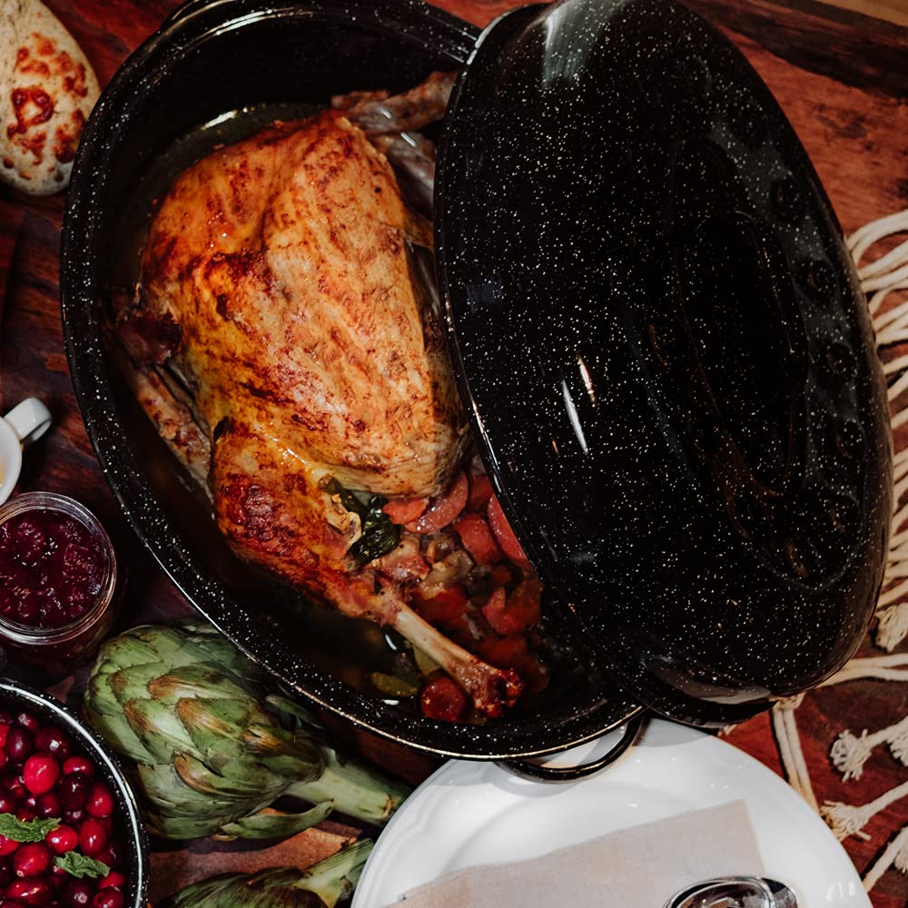 18-Inch Covered Oval Roaster - Speckled Black