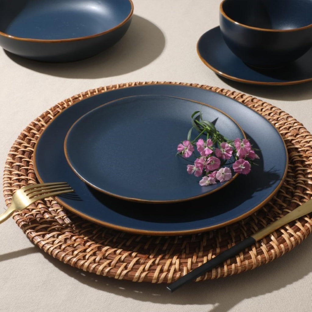 Hazeltine 16-Piece Navy Blue Stoneware Dinnerware Set - Plates and Bowls, Durable Ceramic Kitchen Dinner Set