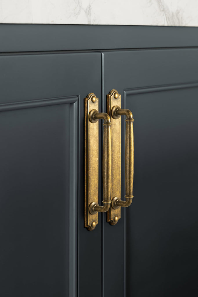 Drawer Pulls Antique Brass Cabinet Pulls with Backplate 5.04" c-c Zinc Alloy Kitchen Cabinet Hardware - 2 Pack