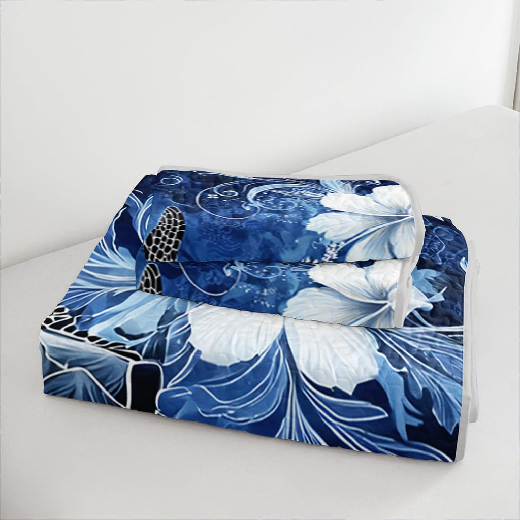 Floral Sea Turtle Quilt, Coastal Bedspread with 2 Pillowcases.