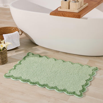 Cute Green Scalloped Bath Mat, Fun Plush Microfiber Scallop Bathroom Rugs Non Slip Washable Quick Dry Absorbent